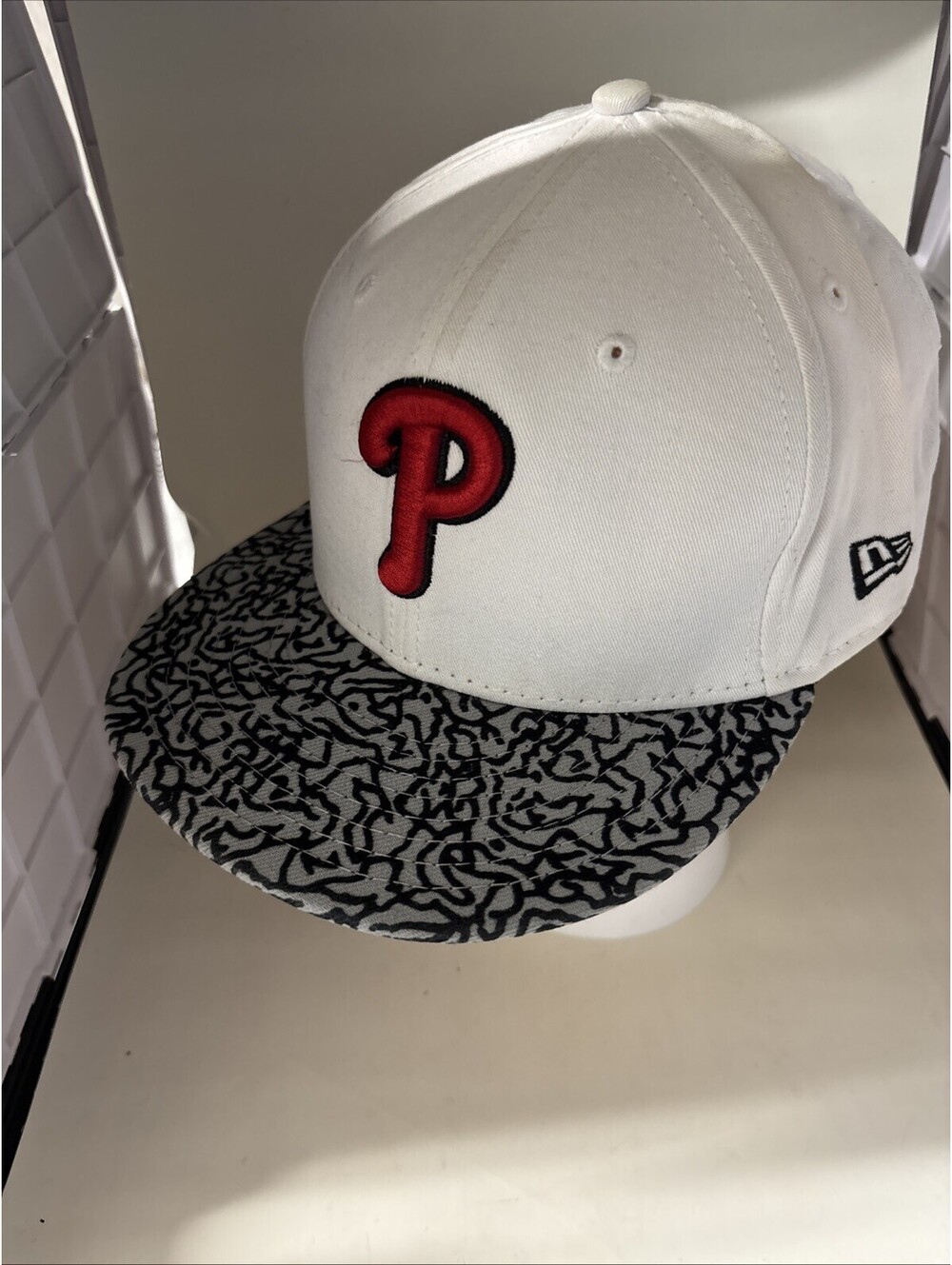 Philadelphia Phillies 59 Fifty New Era Cap Fitted Mens 7 5/8 Wht Baseball Hat